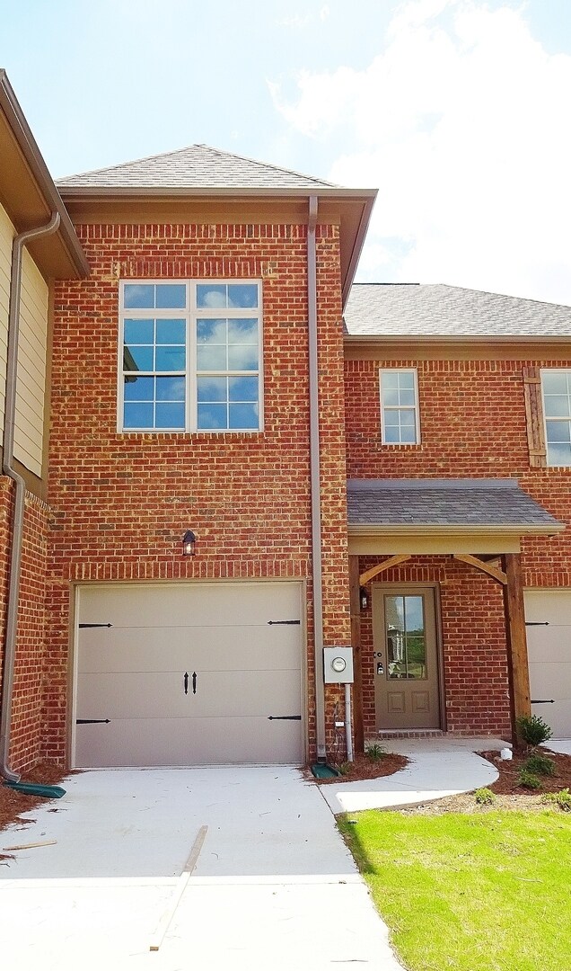 Foto del edificio - Town Home in Gardendale.. AVAILABLE in February DEPOSIT PENDING!!!