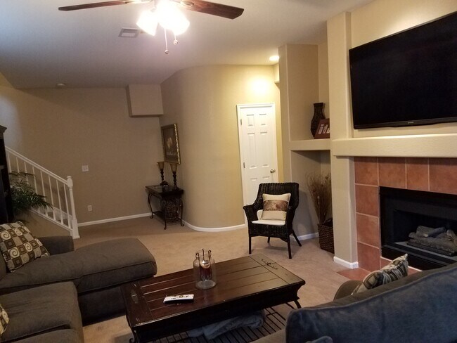 Foto del edificio - 9484 Southern Hills Cir
