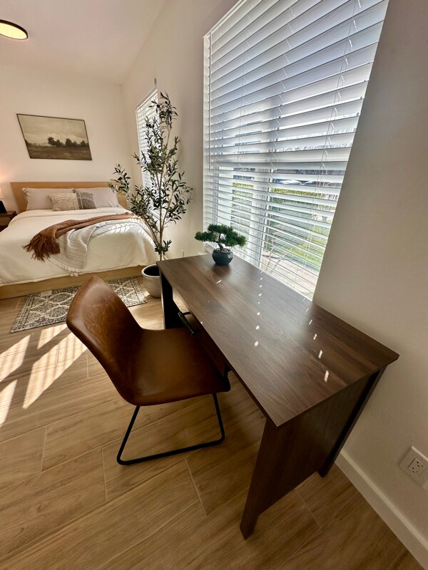 Foto del edificio - 6803 Hillcroft Dr