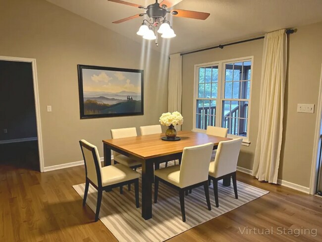 Foto del edificio - 161 Mill Creek Dr