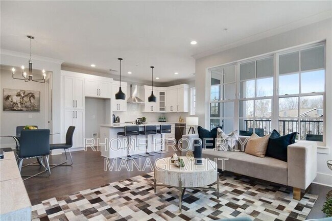 Foto del edificio - 6890 Peachtree Dunwoody Rd