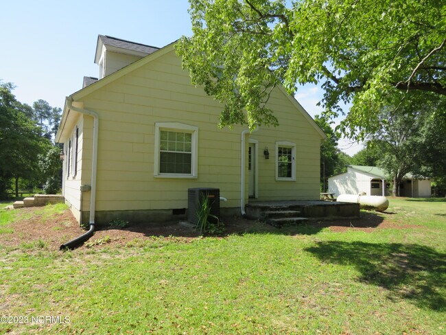 Building Photo - 8811 Aberdeen Rd