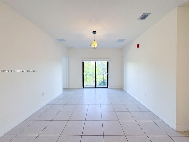 Building Photo - 8167 NW 41st St