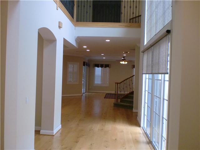 Building Photo - 9718 Palma Vista Way