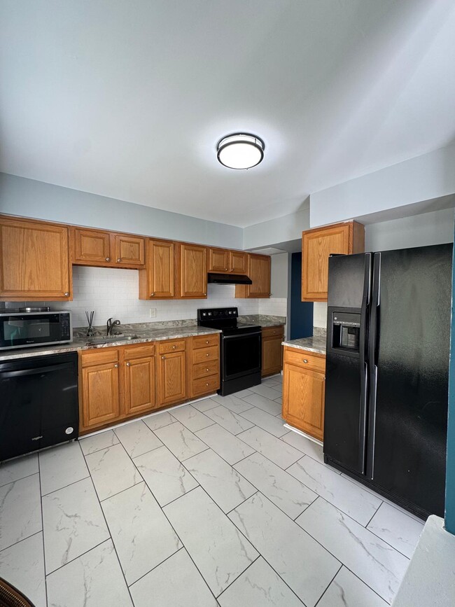 Kitchen - 1212 Valley St