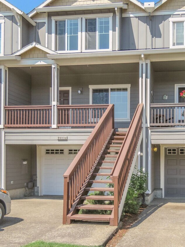 Foto principal - !!!! West Linn Townhome Available 3 Bedroo...