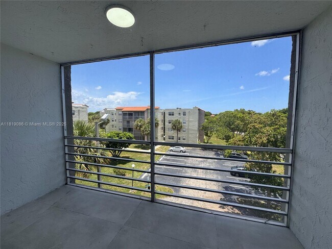 Foto del edificio - 1820 SW 81st Ave
