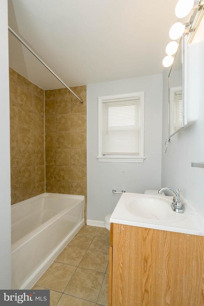 Foto del edificio - 6105 Auth Rd