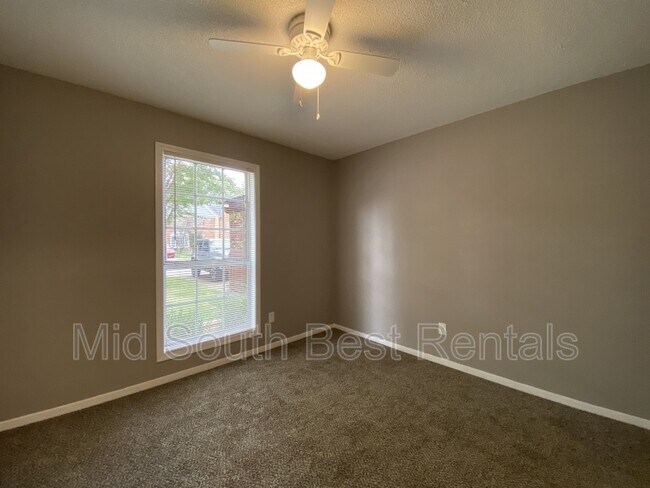 Foto del edificio - 3102 S Wesley Ct