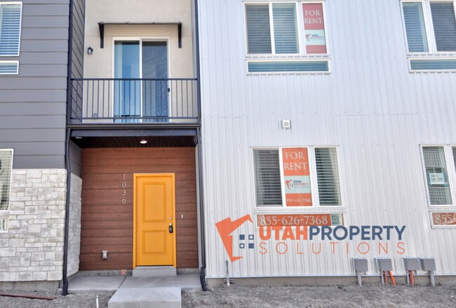 Building Photo - 1036 W 430 S