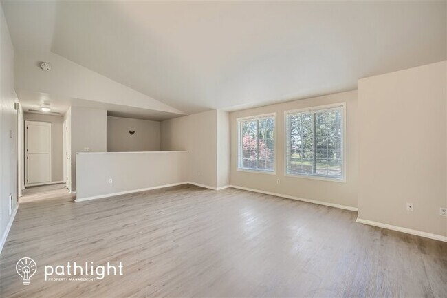 Foto del edificio - 21715 46th Avenue East, Spanaway, WA, 98387