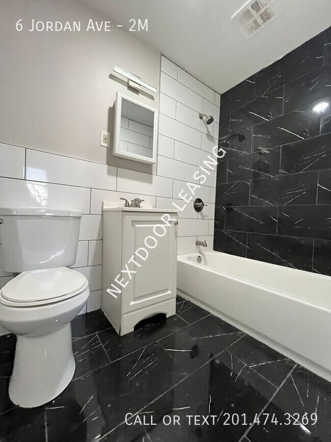 Foto del edificio - 6 Jordan Ave