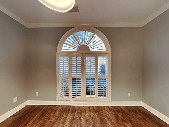 Foto del edificio - 539 Woodruff Pkwy