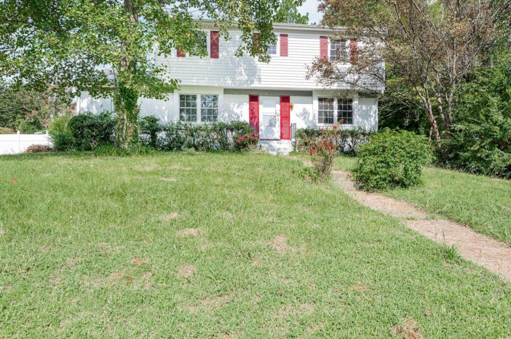 Foto principal - 1330 Westridge Rd