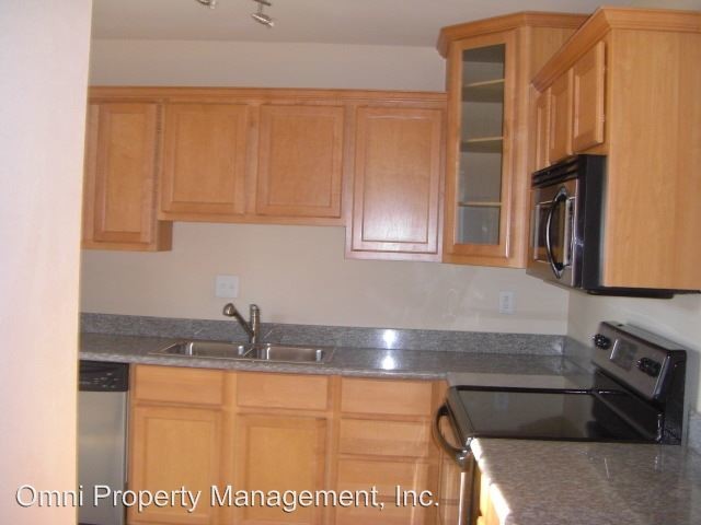 Building Photo - 2 br, 2.5 bath House - 2664 CENTRAL TERRACE