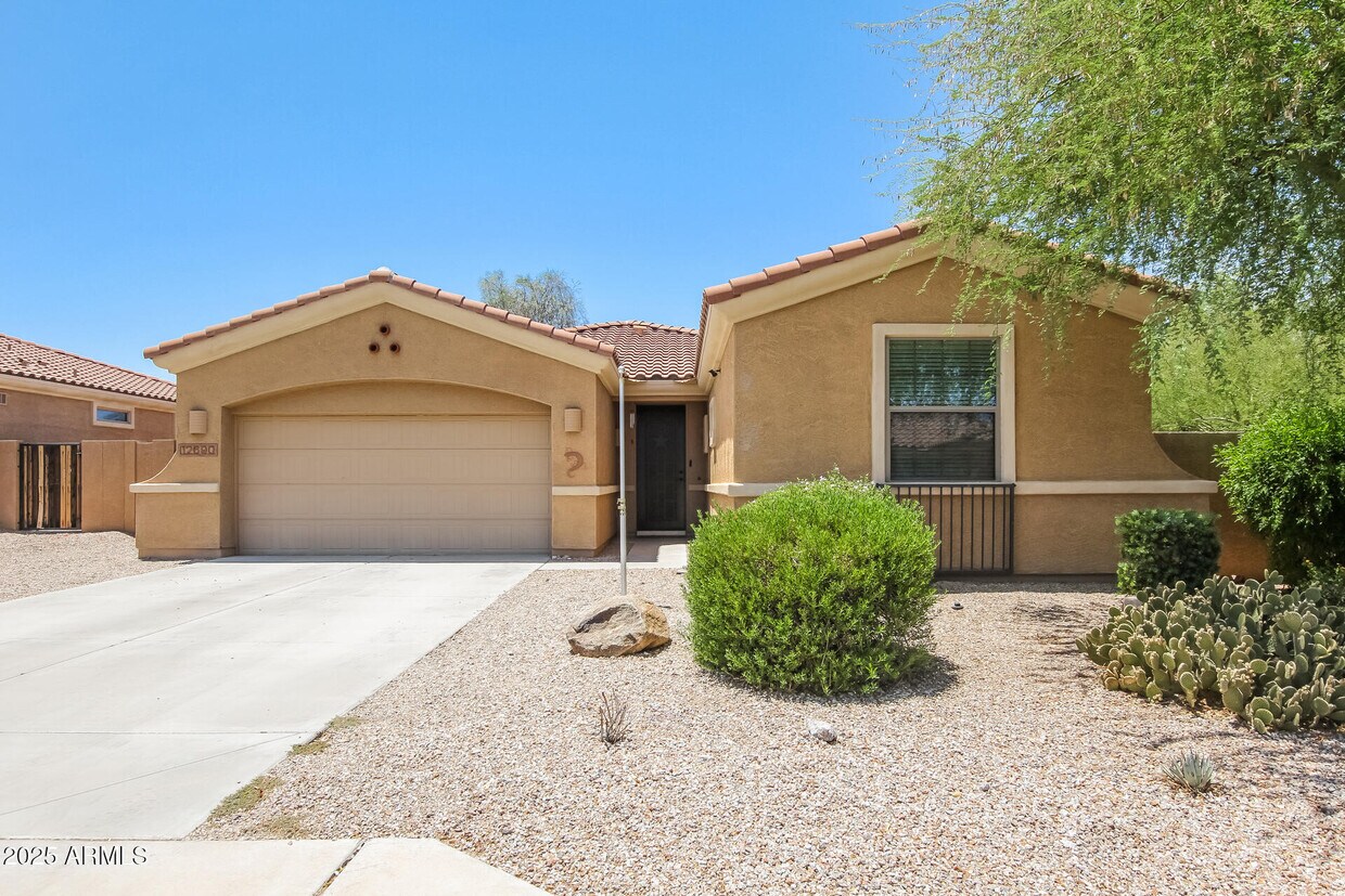 Foto principal - 12690 S 184th Ave