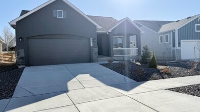 Building Photo - 4011 Ivy Hill Dr