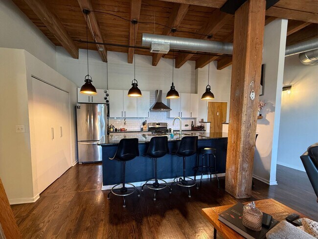 Foto del edificio - 2511 W Moffat St