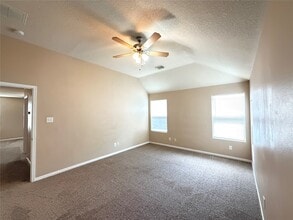 Building Photo - 15423 Fir Woods Ln