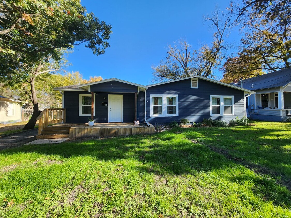 Foto principal - Craftsman 3/2/2 close to Downtown New Brau...