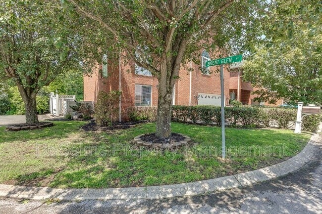 Photo - 701 Brent Glen Pl House