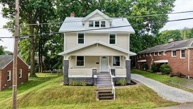 Building Photo - 1508 18th St NE