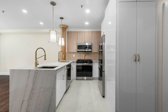 Foto del edificio - 556 1st St