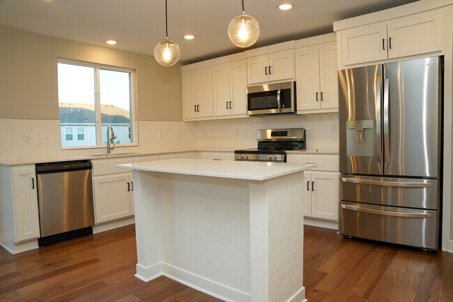 Foto del edificio - 3711 SW Clayton Pl