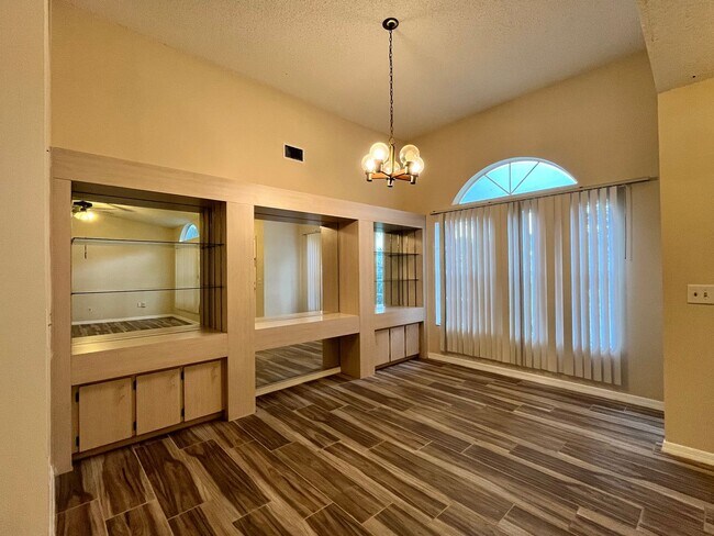 Foto del edificio - 3480 Fan Palm Blvd
