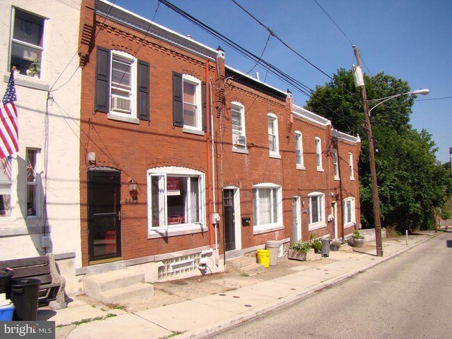 Foto del edificio - 4482 Fleming St