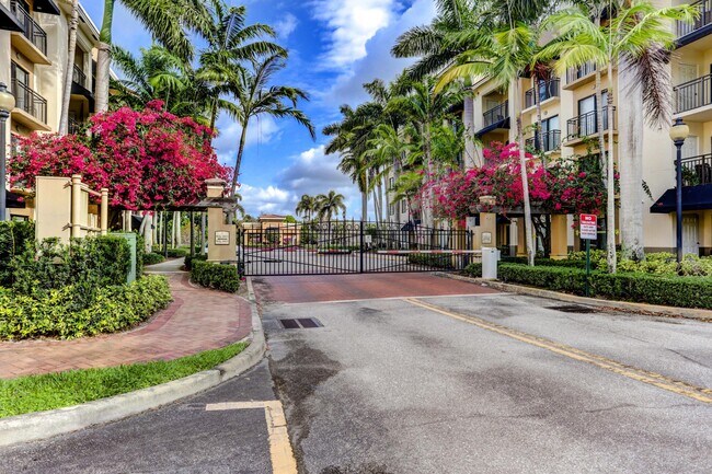 Foto del edificio - 4903 Midtown Ln