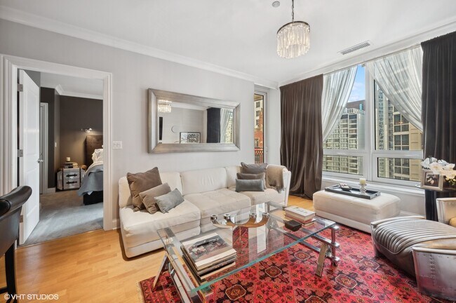 Foto del edificio - 10 E Delaware Pl