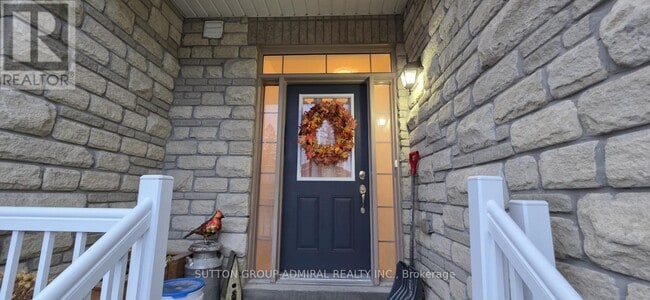 Building Photo - 45 Greenwood Dr