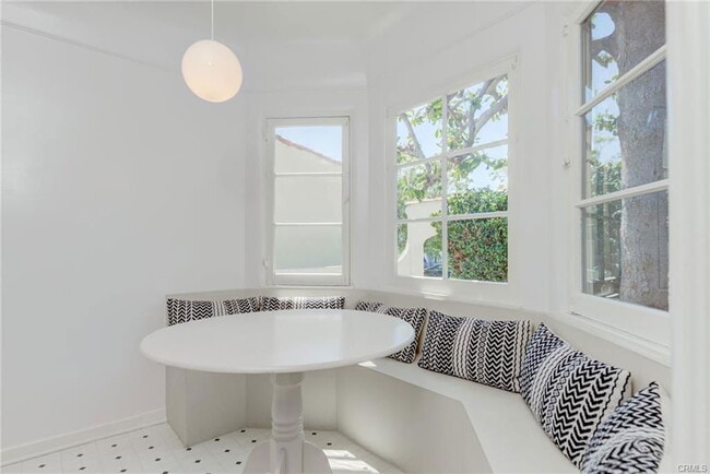 Foto del edificio - 2376 Selby Ave