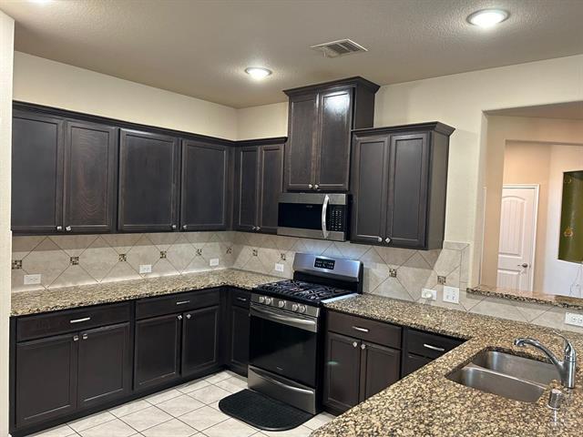 Foto del edificio - 10320 Big Sandy Ct