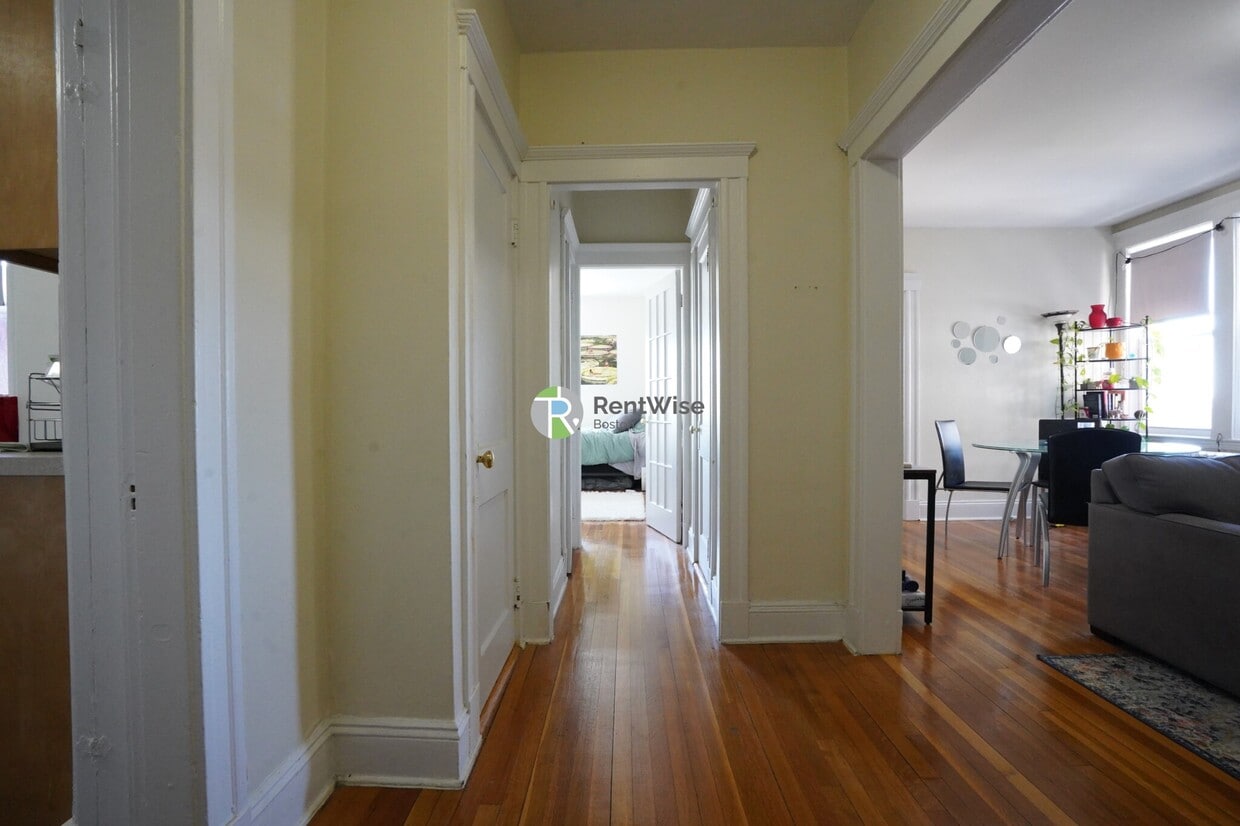 Primary Photo - 1638 Commonwealth Ave