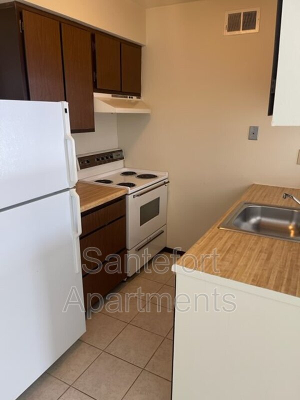 5409 Haymeadow Ln Unit Apt 3C, Peoria, IL 61615 Condo for Rent in