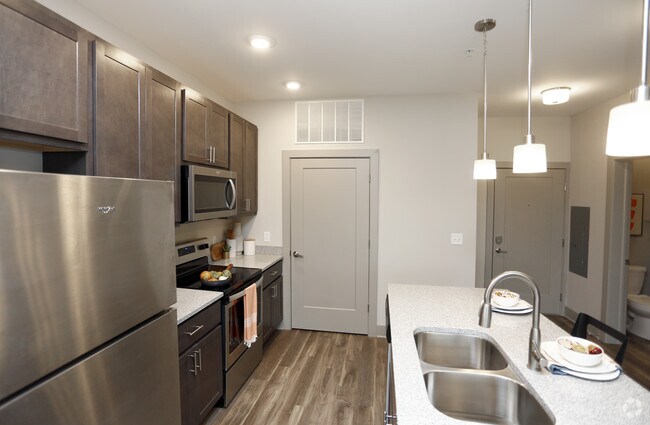 Cocina/1 habitación, 1 baño - 692 pies cuadrados - River House