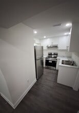 Building Photo - 75 Cobriza Cres