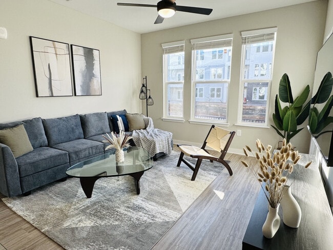 Building Photo - 110 Addison Rd