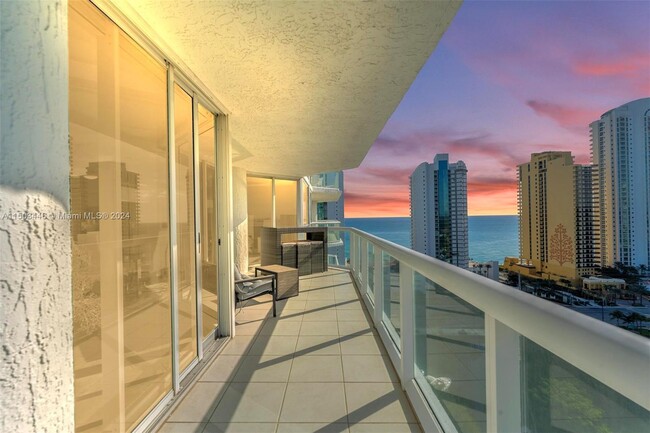 Foto del edificio - 16400 Collins Ave