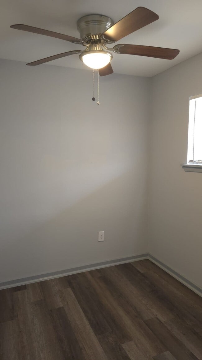 Foto del edificio - 10209 Wiggins St