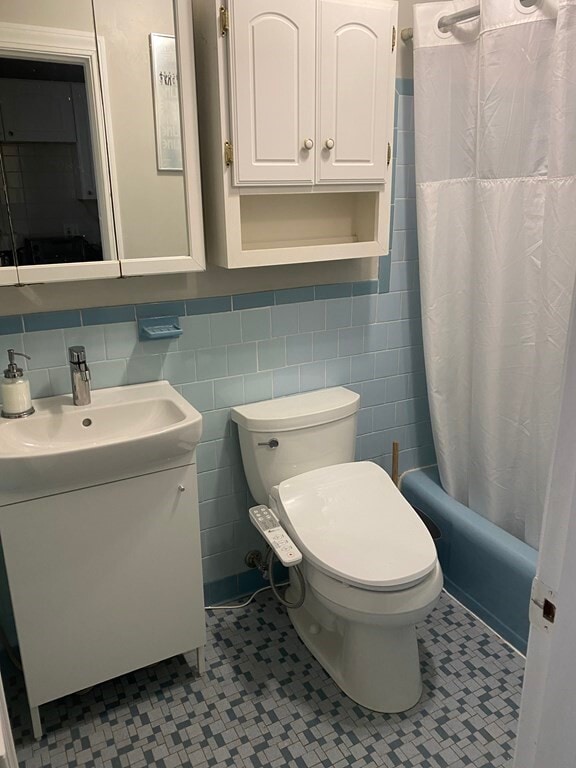 Building Photo - 144 Commonwealth Ave