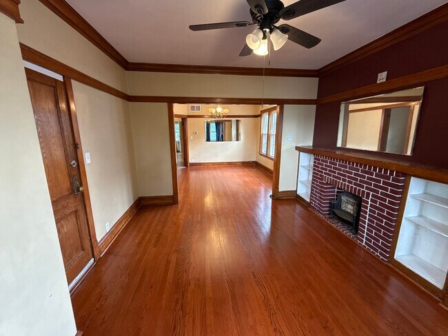 Foto del edificio - 3029 N Christiana Ave