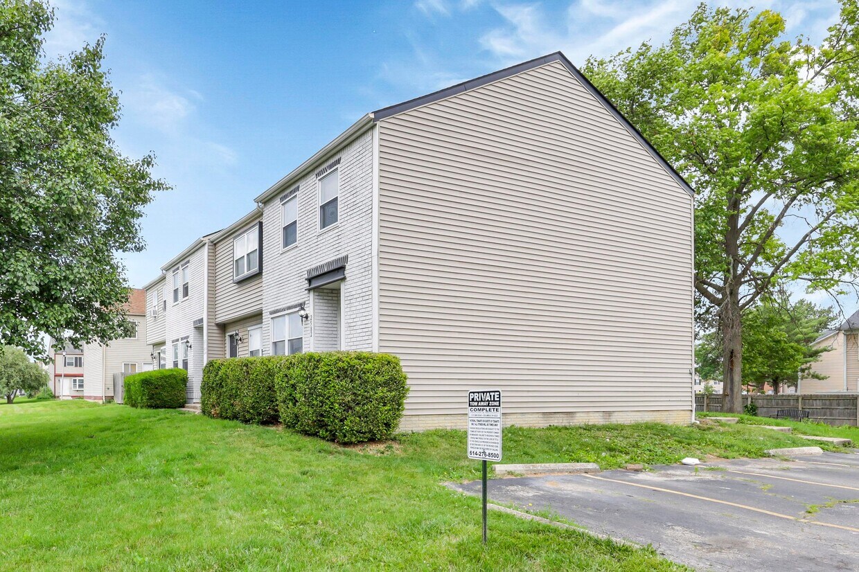 Foto principal - 2584 Sandbury Blvd