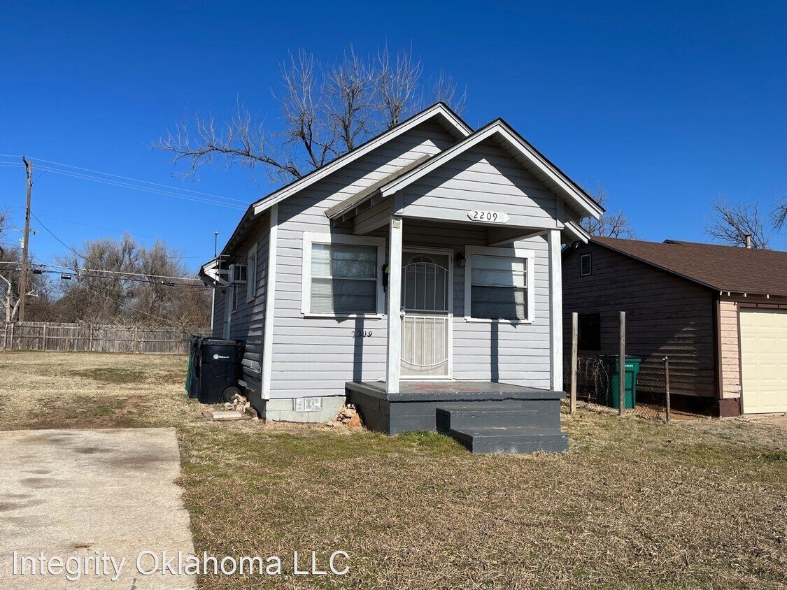 Primary Photo - 1 br, 1 bath House - 2209 1/2 NE 16th Terrace