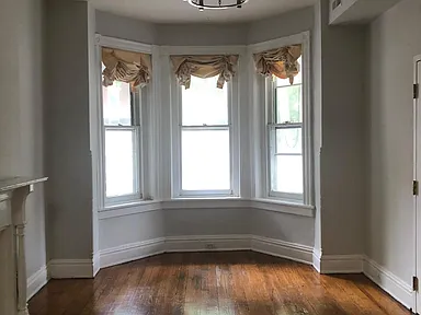 living room - 2708 E Broad St