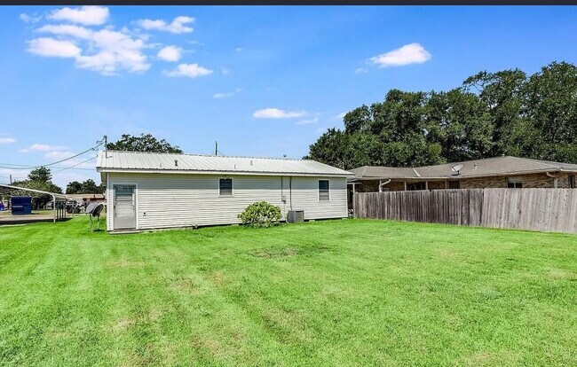 Foto del edificio - 907 Elizabeth St