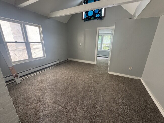 Foto del edificio - Spacious 3-Bedroom upper unit on Park Ave S – 1200 Sq Ft of Comfort in Minneapolis, Section 8 Wel...
