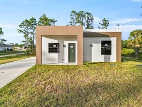 Building Photo - 935 Panda Dr